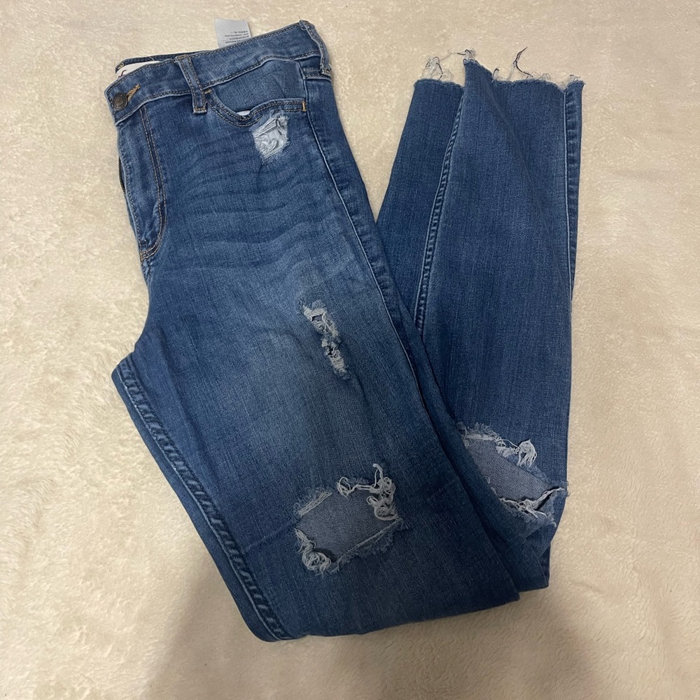 Hollister Women's Distressed Raw Hem High Rise Super Skinny Jeans | 9L